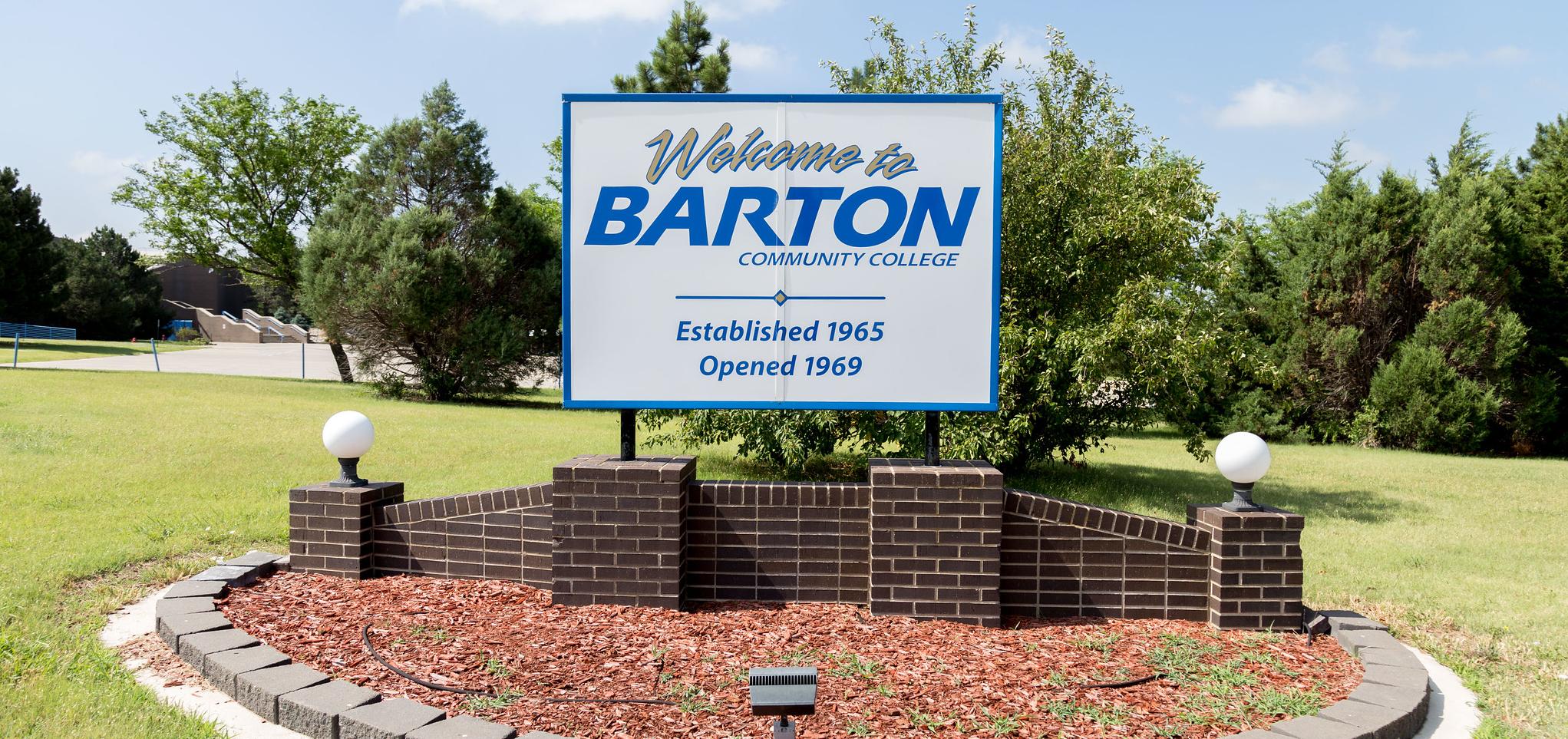 Welcome to Barton sign on campus