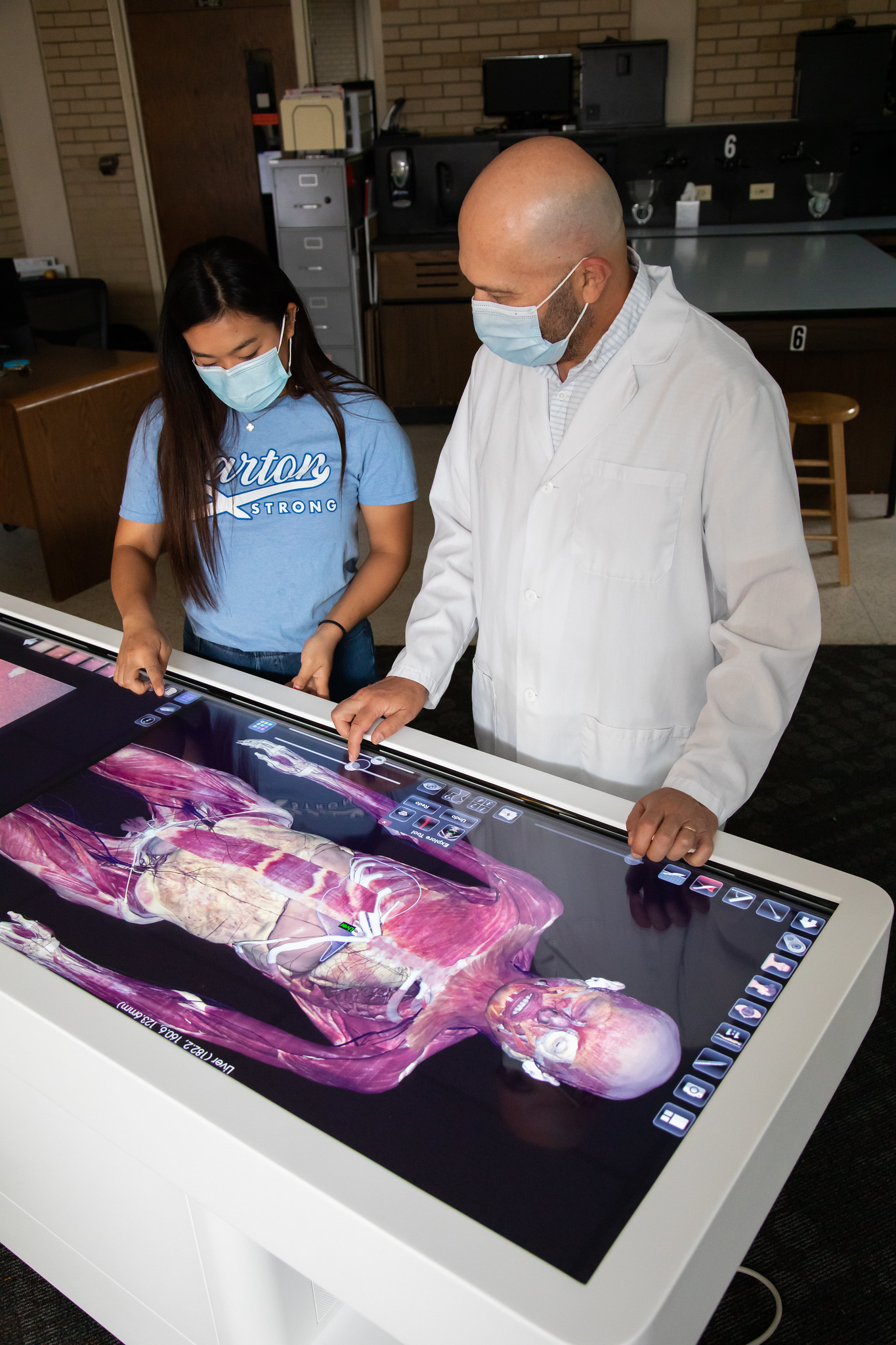 Teacher student anatomage table teaching